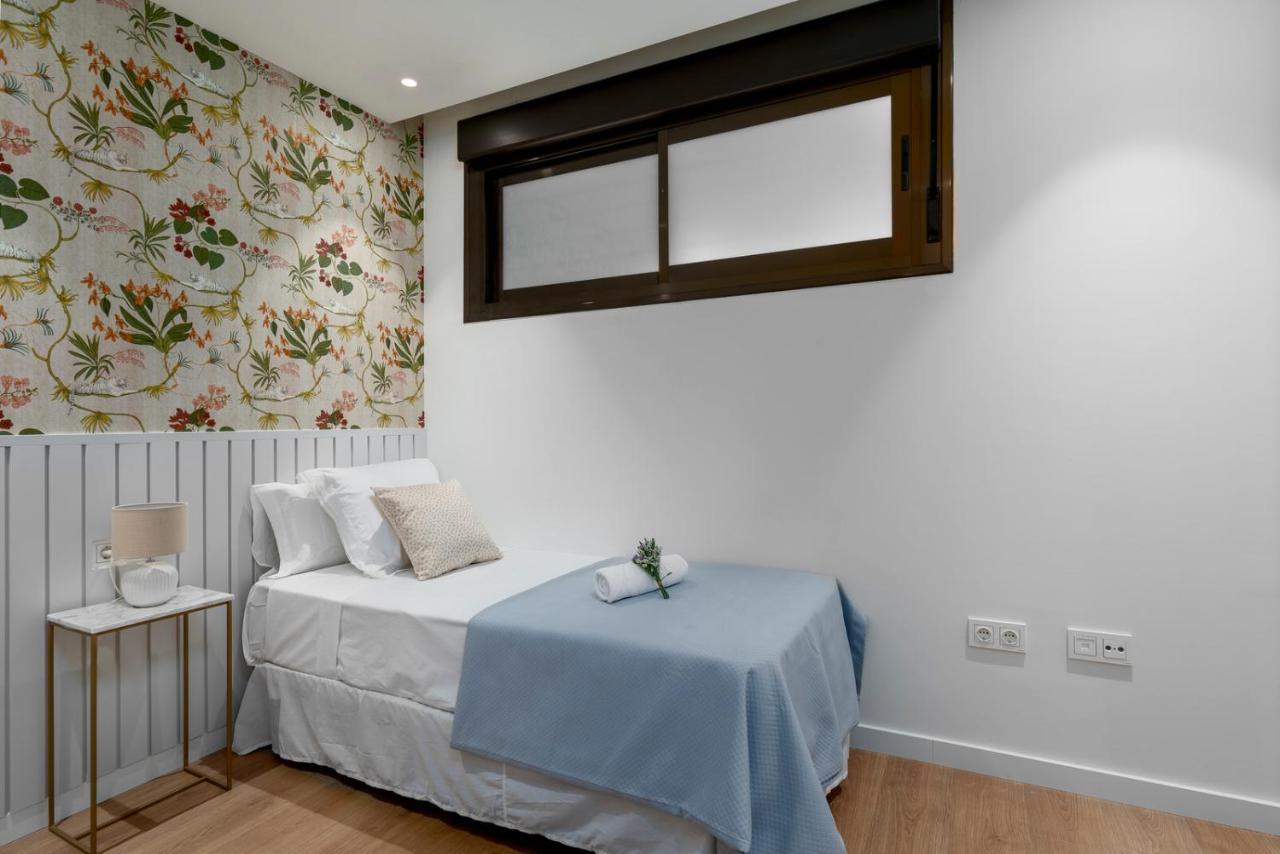 Atico Plaza Del Teatro 3 Habitaciones マラガ エクステリア 写真