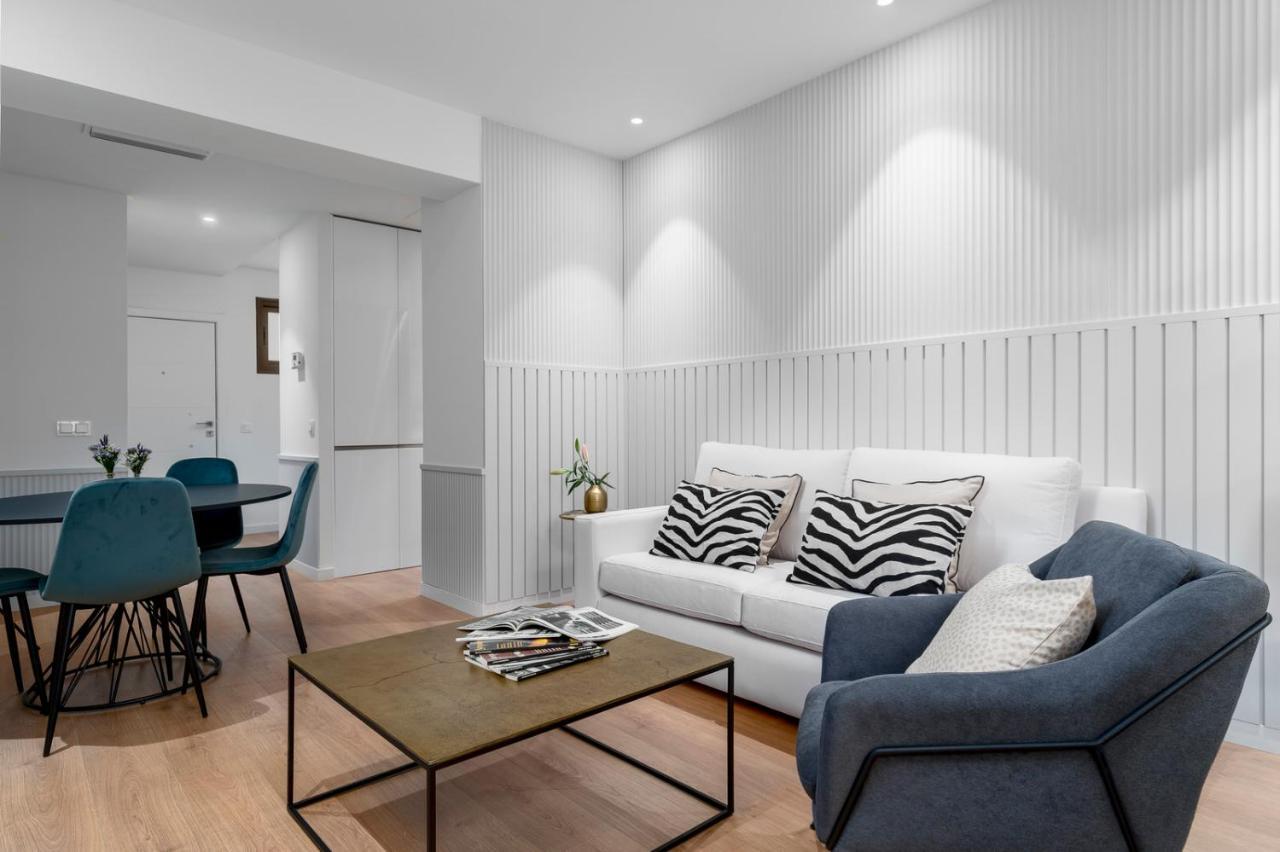 Atico Plaza Del Teatro 3 Habitaciones マラガ エクステリア 写真