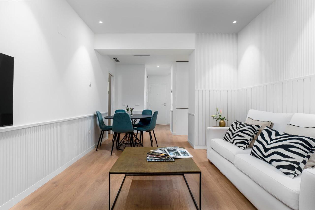 Atico Plaza Del Teatro 3 Habitaciones マラガ エクステリア 写真